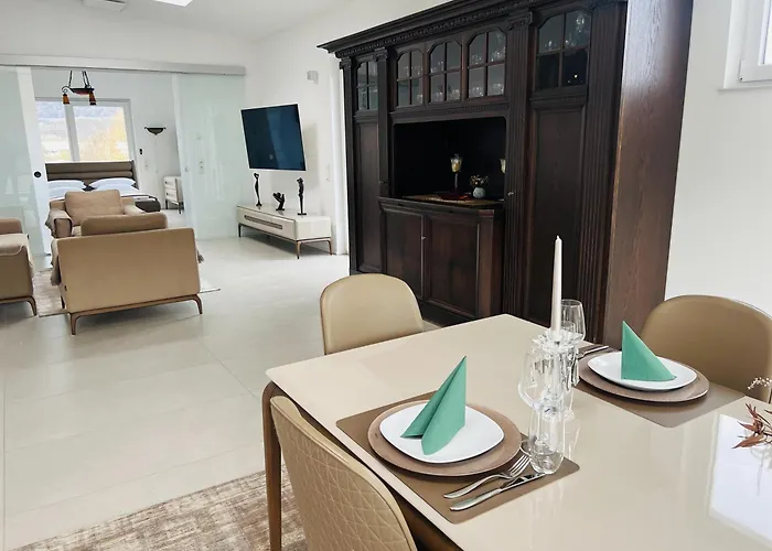 Loft - Exclusive Penthousewohnung * Konen